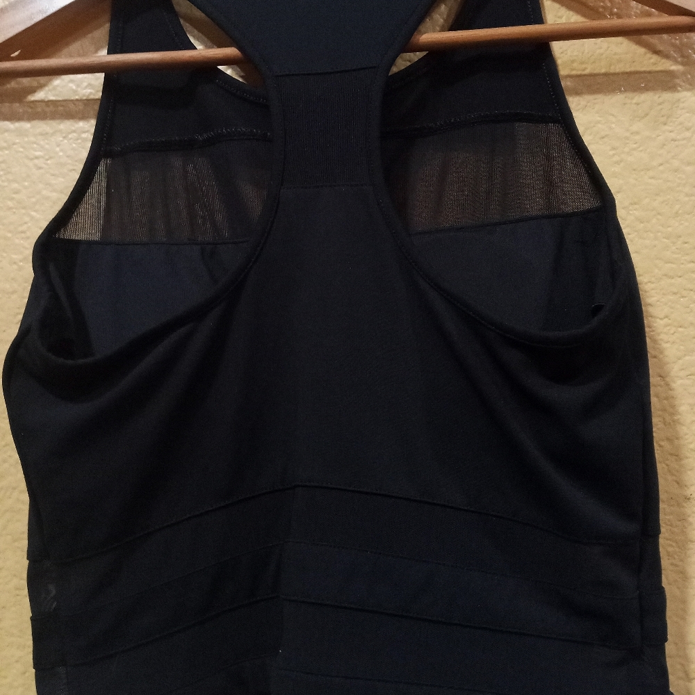 Fabletics - Picture 2 of 6
